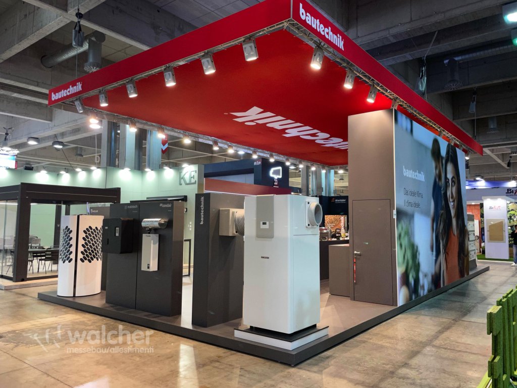 Messestand Bautechnik auf der Klimahouse 2023 in Bozen, realisiert von Walcher Messebau