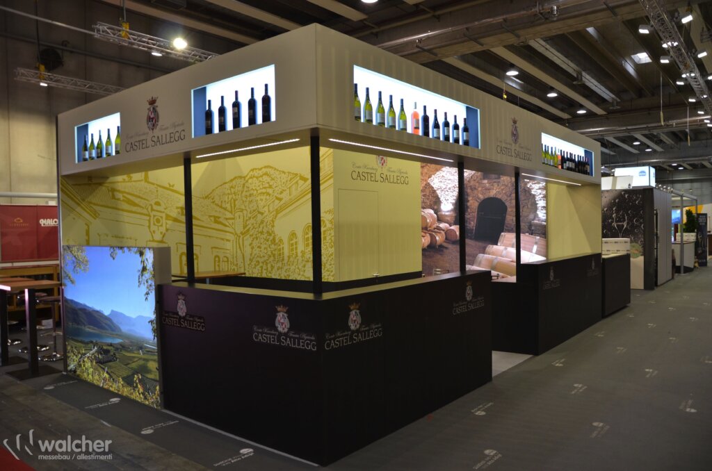 Messestand Castel Salegg auf der Vinitaly 2016 in Verona, realisiert von Walcher Messebau