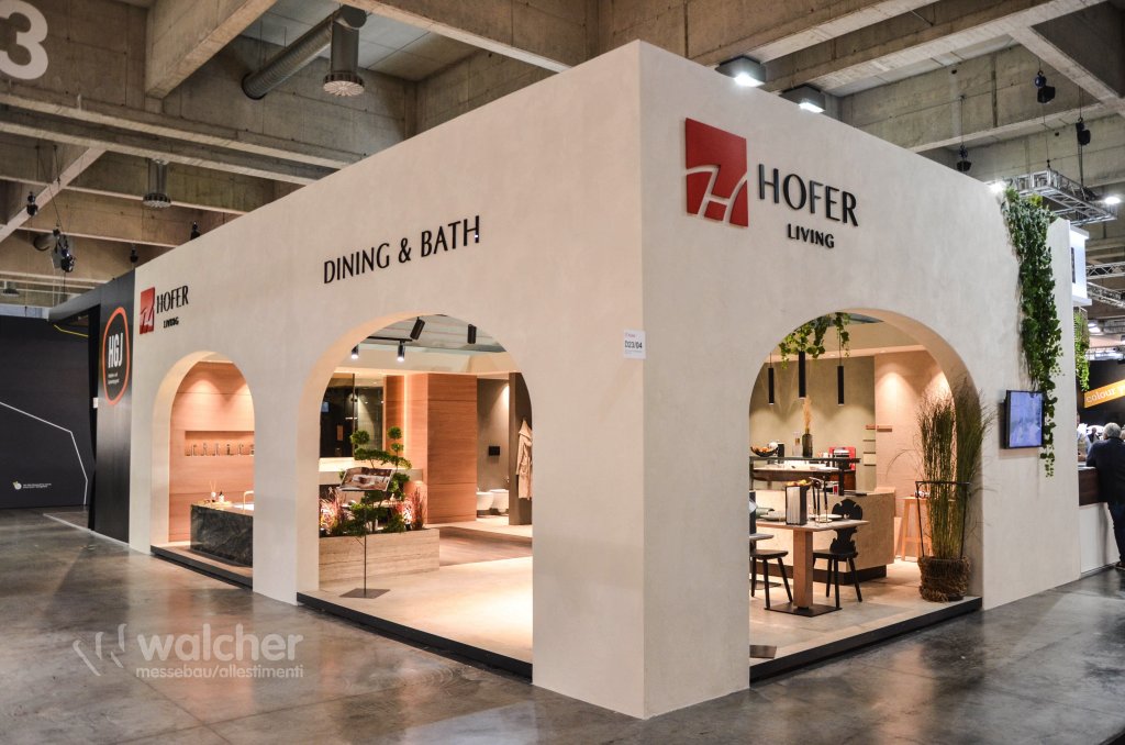 Stand Hofer a HOTEL 2022, Fiera Bolzano, realizzato da Walcher Messebau