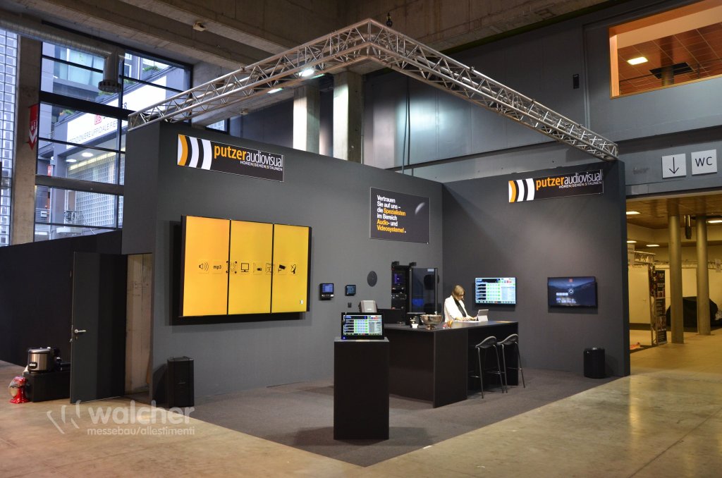 Stand Putzer a HOTEL 2023, Fiera Bolzano, realizzato da Walcher Messebau