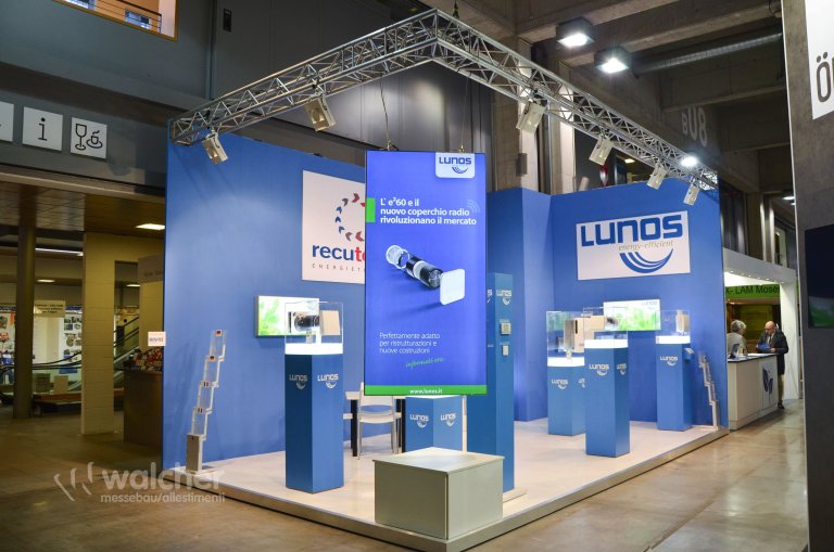 Messestand Recutherm, Klimahouse Messe Bozen 2024, realisiert von Walcher Messebau